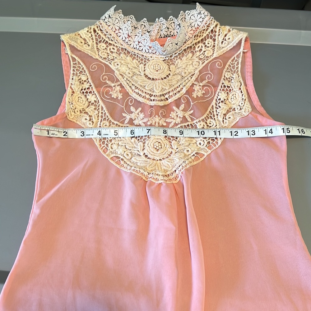 Show Lai Pink & Cream Crochet High Neck Sheer Tank - Picture 10 of 11